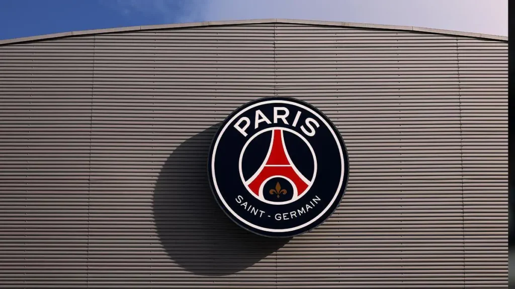 Top Premier League Forward Joins PSG Again, But Luis Enrique Has No Role for Him