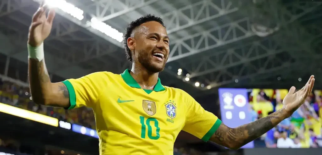 Neymar: बेंच पर रहकर भी टीम के लिए बहुत कुछ करते हैं नेमार: रोबर्टो कार्लोस