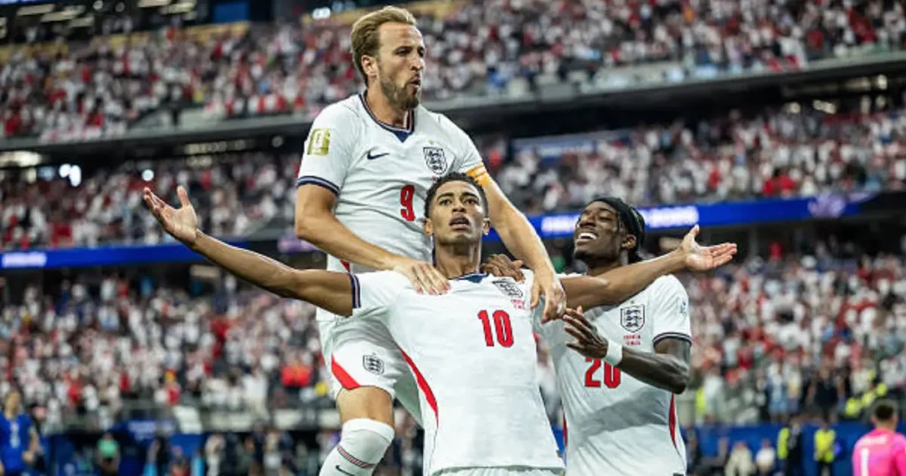 World Cup: इंग्लैंड ने क्रोएशिया को 4-2 से हराकर 22 साल पुराना सूखा खत्म किया World Cup: इंग्लैंड ने क्रोएशिया को 4-2 से हराकर 22 साल पुराना सूखा खत्म किया
