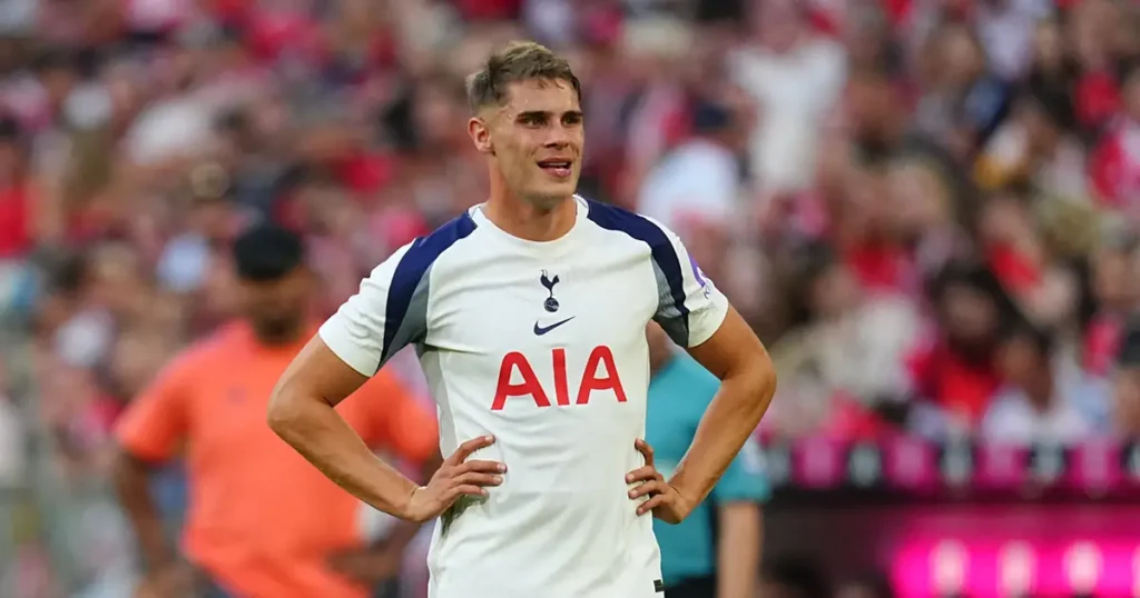 Premier League: मिकी वान डी वेन को लेकर टोटेनहम का रुख साफ, बार्सिलोना की दिलचस्पी के बीच फैसला लिया
