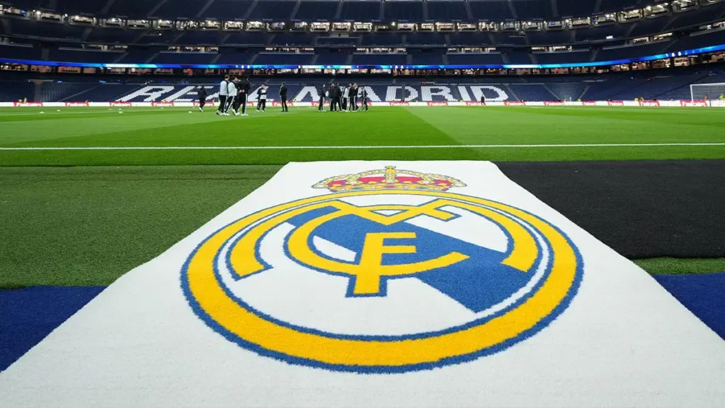 Barcelona Academy Star Officially Signs Contract