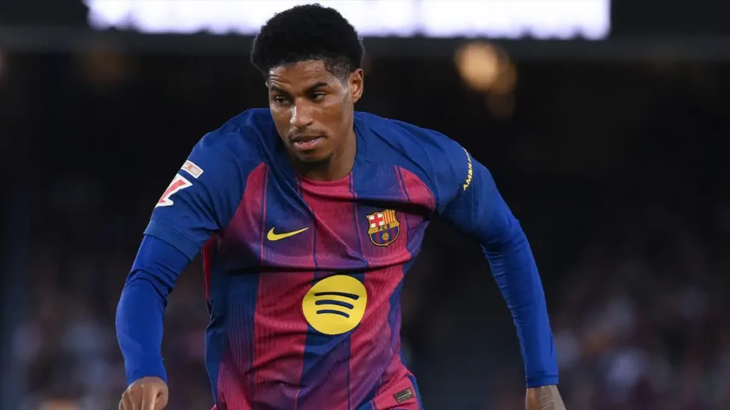 Bayern set to sign Marcus Rashford as they negotiate his salary.