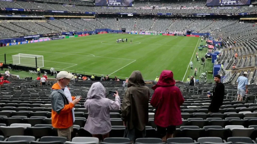 Chelsea Legend Joins Star-Studded Crowd for Panama vs. England Match at World Cup