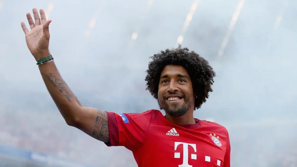 Dante Returns to Bayern