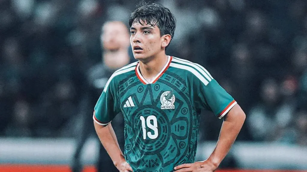 Is a New Pele Rising? 17-Year-Old Mora Becomes One of the Six Youngest Players in World Cup History