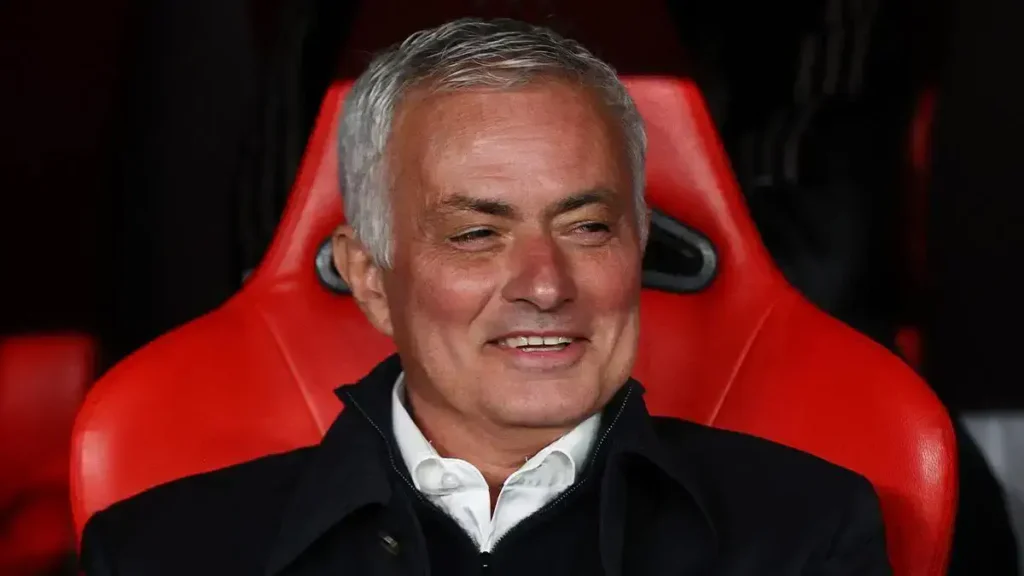 Jose Mourinho Urges Real Madrid to Sign First Two New Players Jose Mourinho Urges Real Madrid to Sign First Two New Players