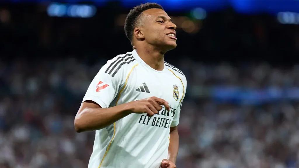 Kylian Mbappé Criticizes Barcelona Fans