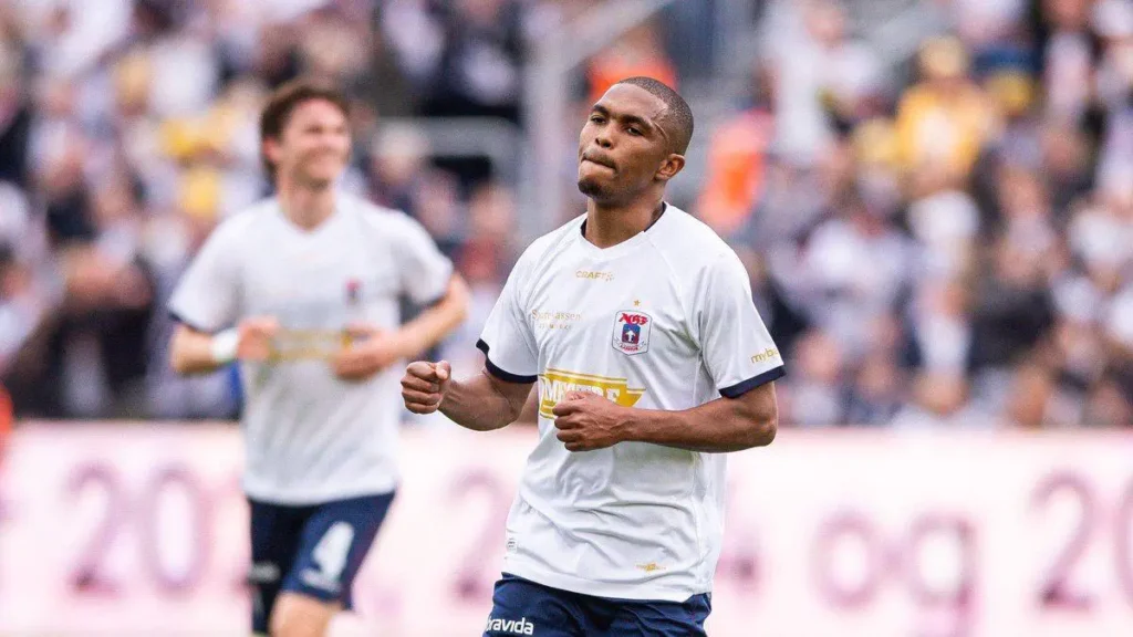 Ligue 1 Club Offers for South African Winger as Big Move Looms Ligue 1 Club Offers for South African Winger as Big Move Looms