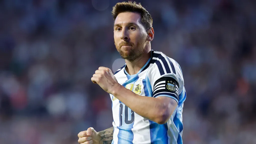 Lionel Messi nets stunning long-range goal against Algeria