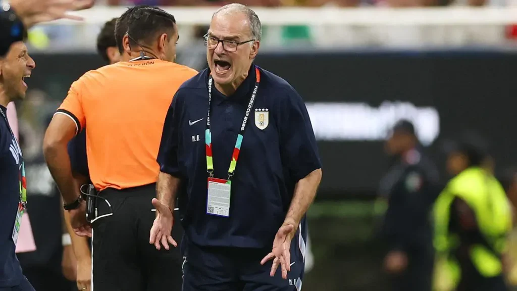 Marcelo Bielsa Lashes Out at Press After Fiasco