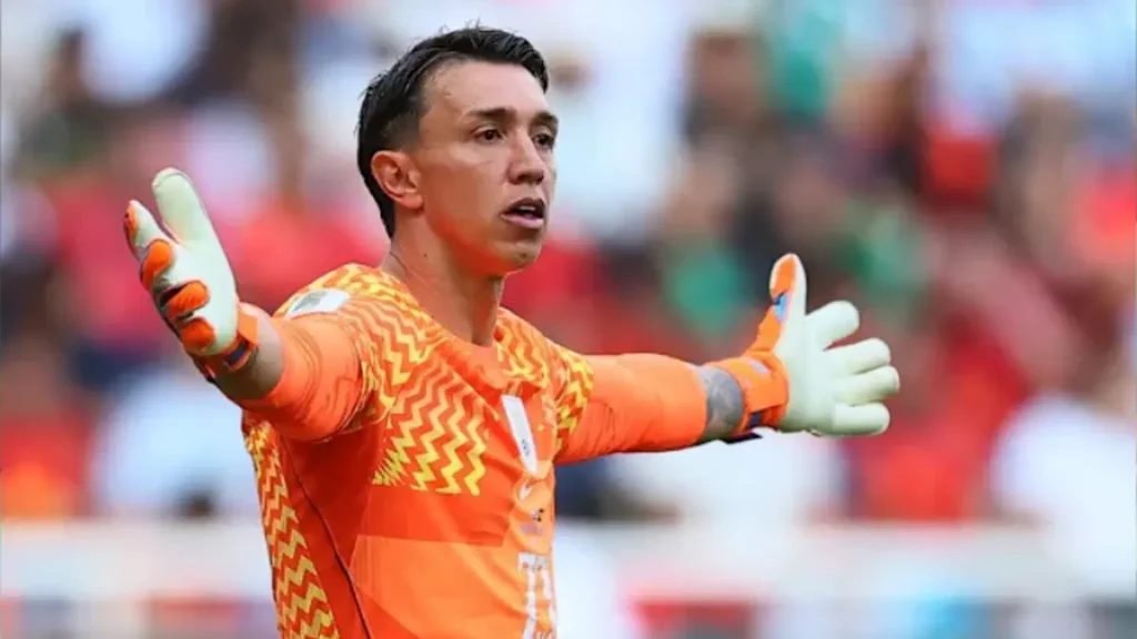 Muslera’s costly mistake makes World Cup history against Spain