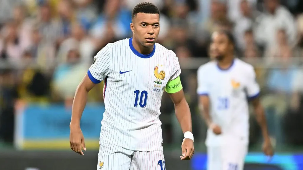Panic in France as Mbappé Leaves Training Early Before World Cup