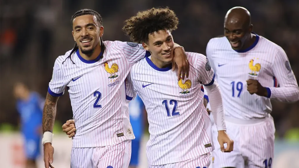 Paris Fans Celebrate as French National Team Star Joins PSG