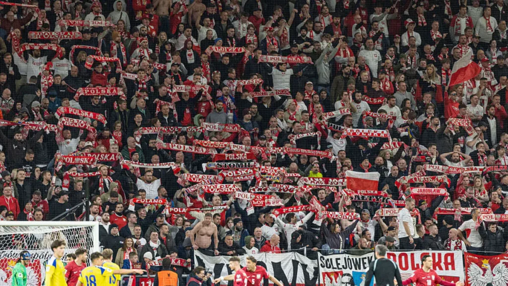 Poland Shocks Nigeria with Stunning Goal
