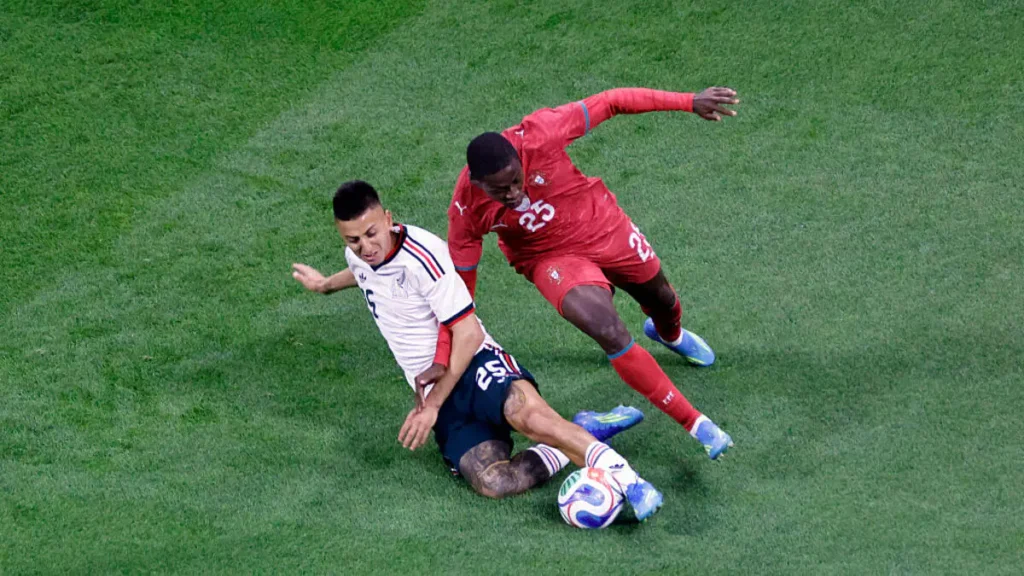 Portugal’s Star Player Exits Early, Failing to Finish First Half