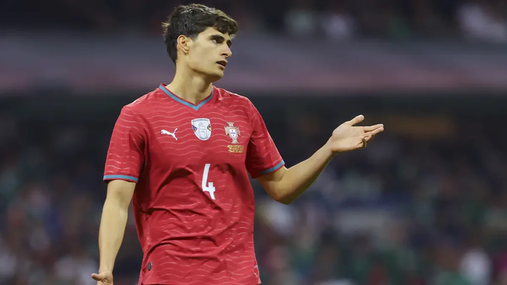 Portugal’s rising soccer star joins top Italian club