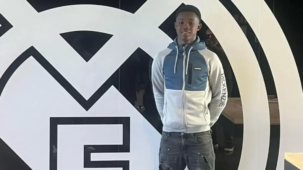 Real Madrid signs ex-Barcelona youth star Clifford Nana Real Madrid signs ex-Barcelona youth star Clifford Nana