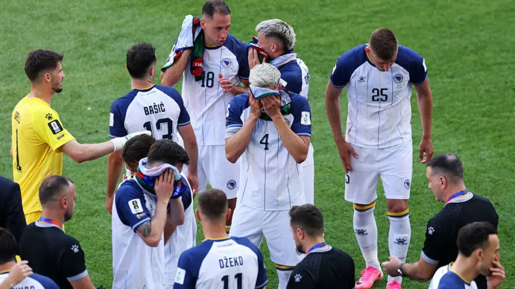 Spanish-language commentators skip ads during hydration breaks, sticking to old-school style.